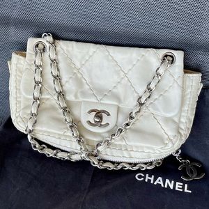 ❌SOLD❌ Chanel Ivory Leather shoulder bag